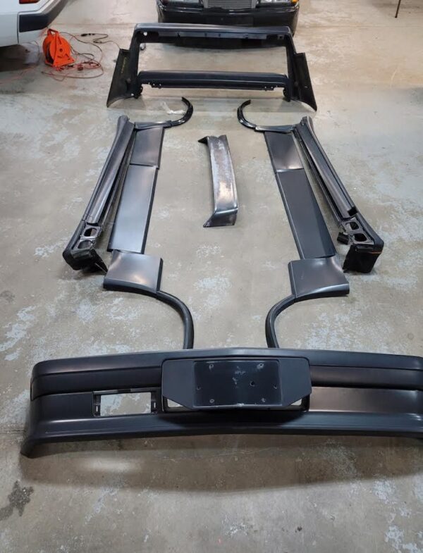 W201 Mercedes-Benz 190E Cosworth 2.3-16 Complete Body Kit